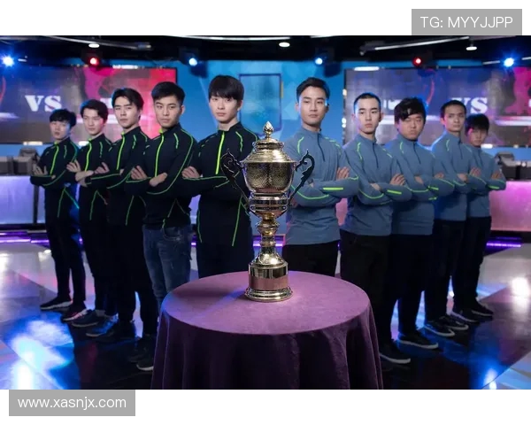 FLY战队与T1队在英雄联盟国际赛场的激烈对决引发全球电竞热议